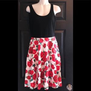 New sleeveless black/roses dress with pockets